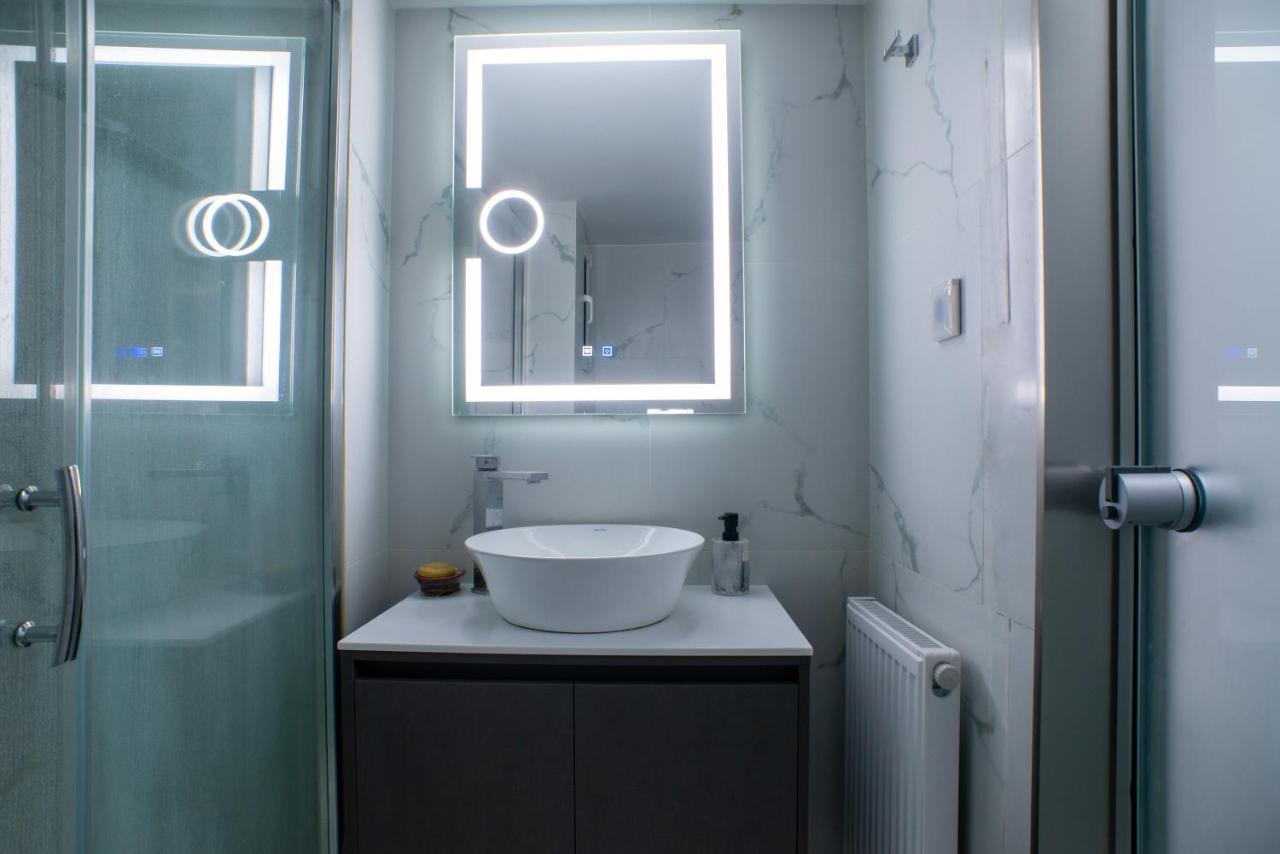 Modern-Lux Central 1 Bedroom Condo Athènes Extérieur photo